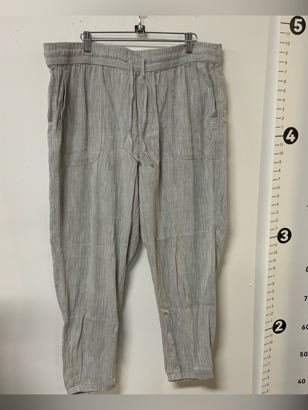 Gap cargo pants